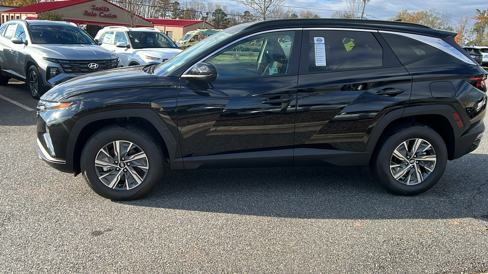 2024 Hyundai Tucson Hybrid Blue 4