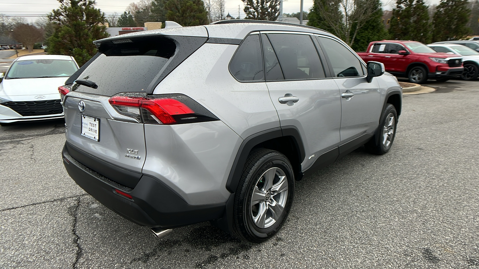 2024 Toyota RAV4 Hybrid XLE 7