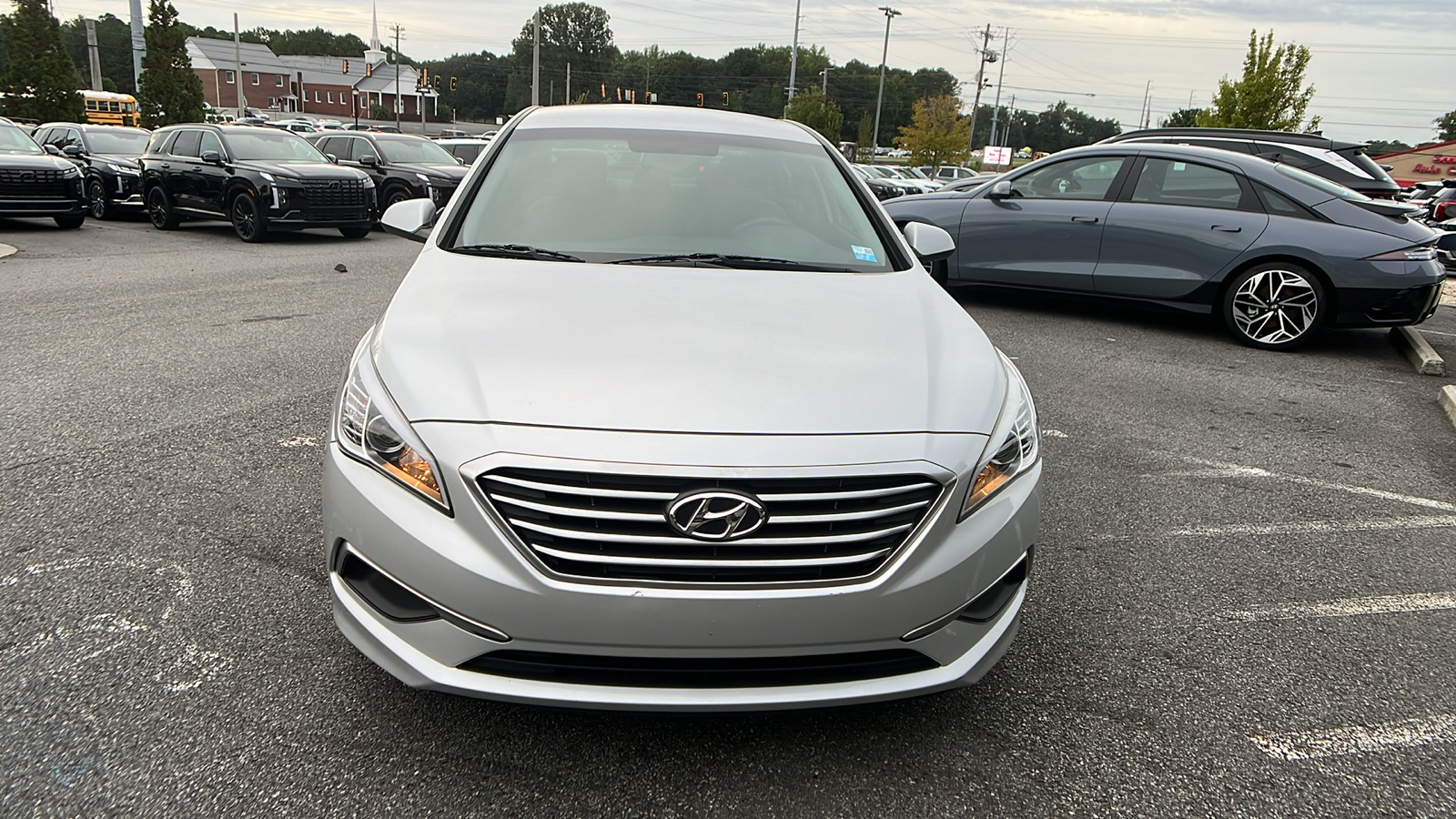 2016 Hyundai Sonata SE 2