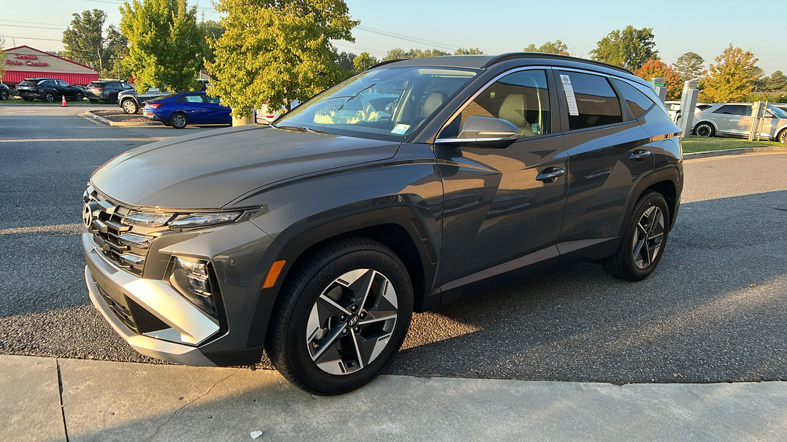 2025 Hyundai Tucson SEL 3