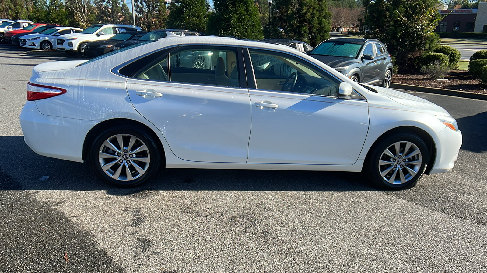 2015 Toyota Camry LE 8