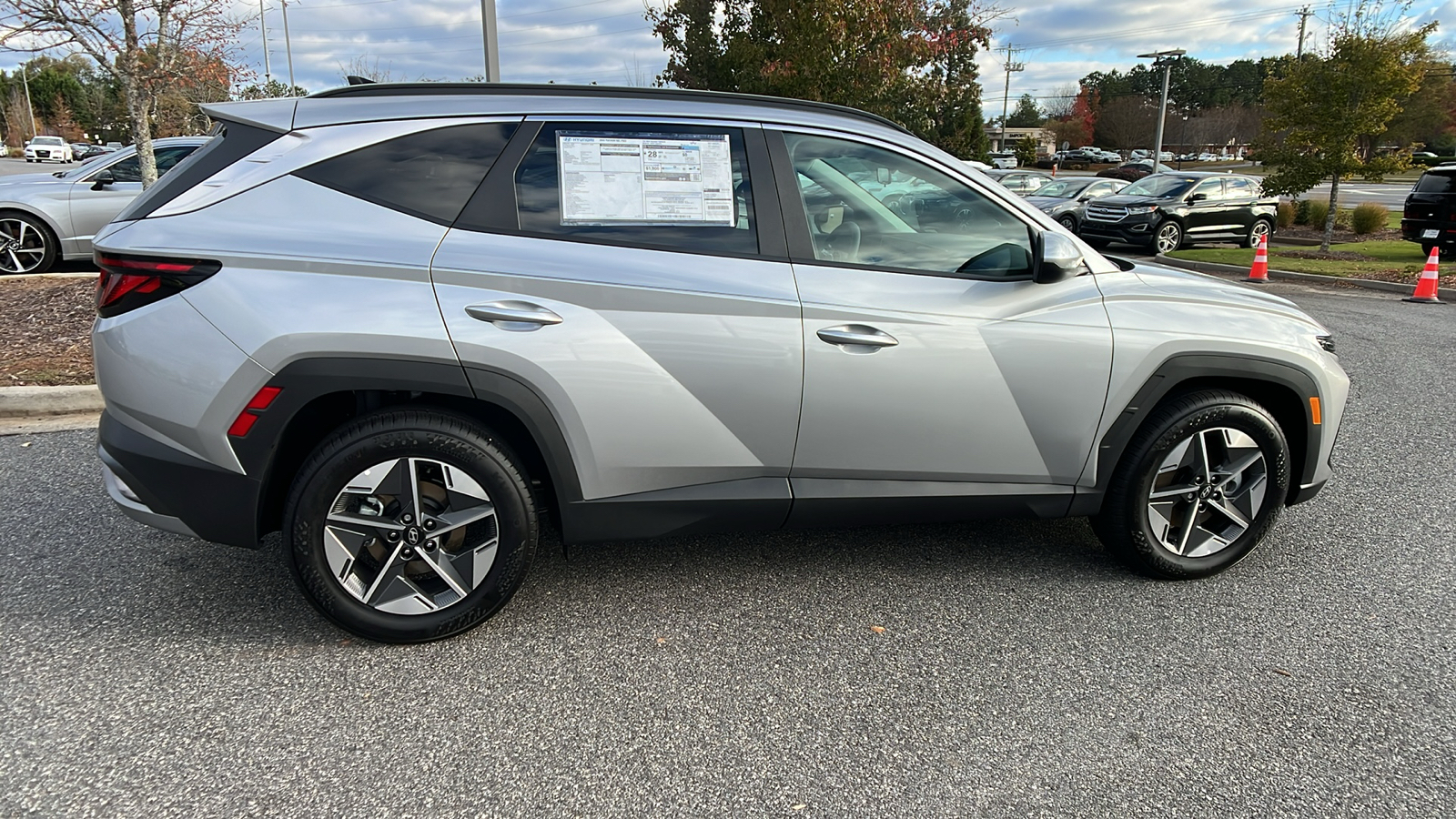 2025 Hyundai Tucson SEL 8