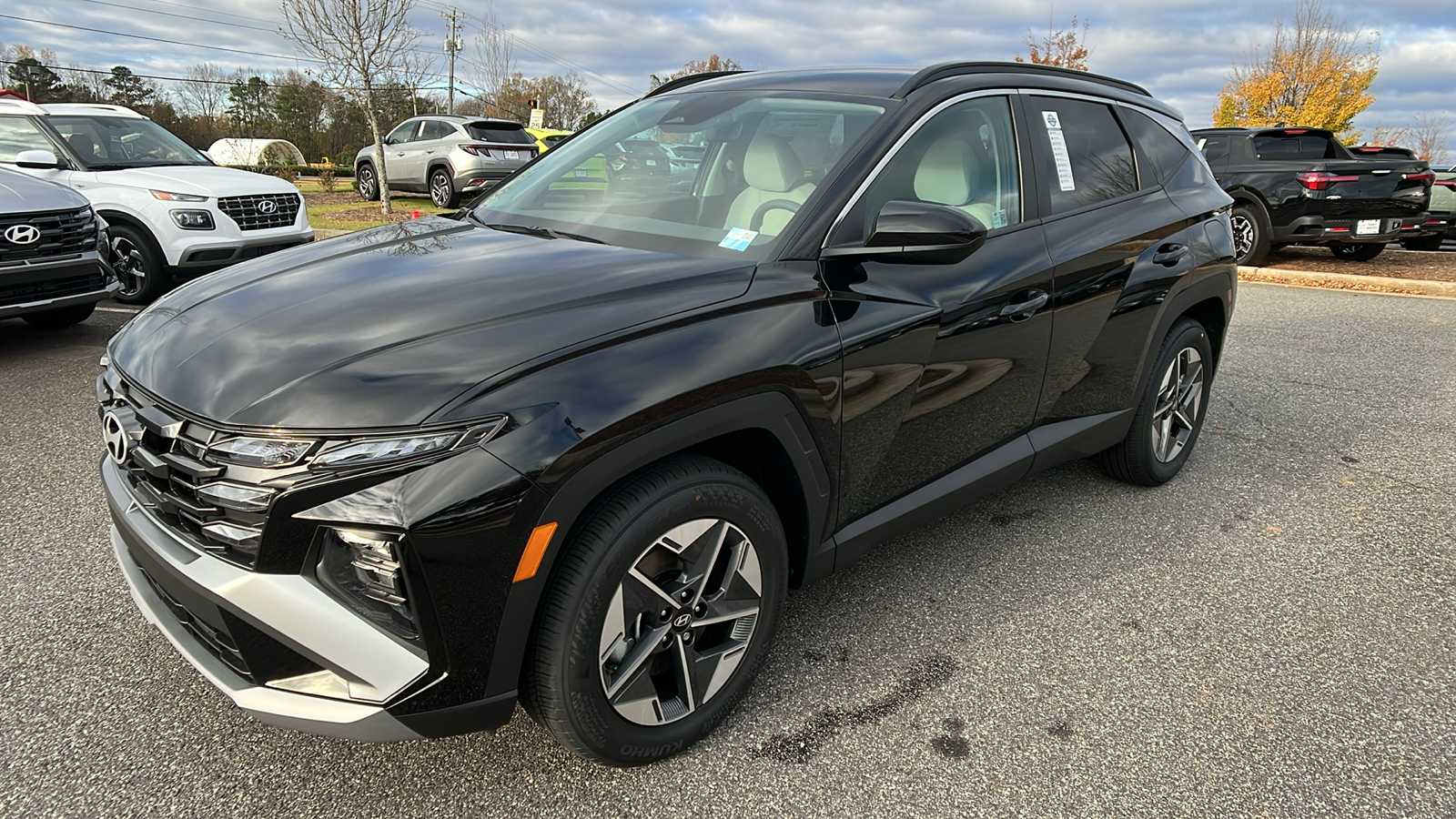 2025 Hyundai Tucson SEL 3