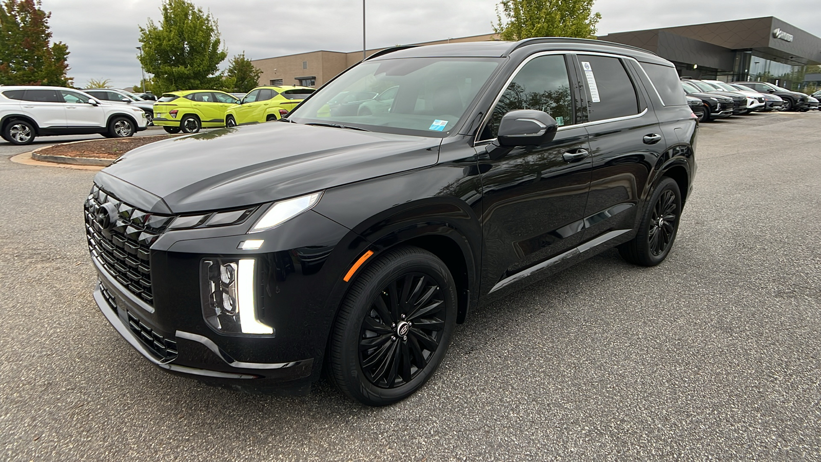 2025 Hyundai Palisade Calligraphy Night Edition 3