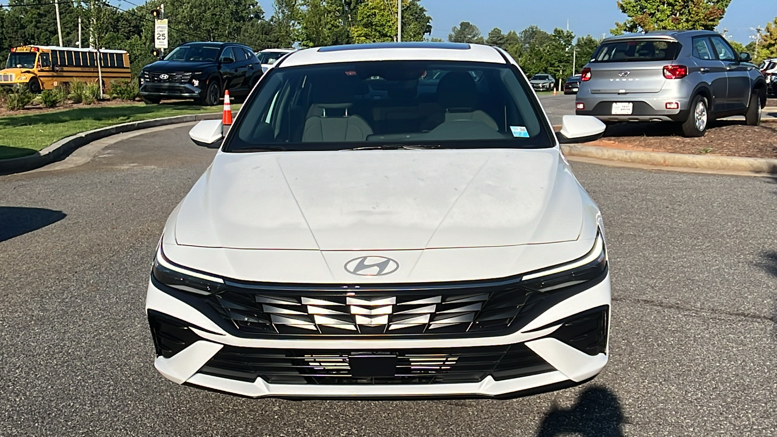 2024 Hyundai Elantra SEL 2