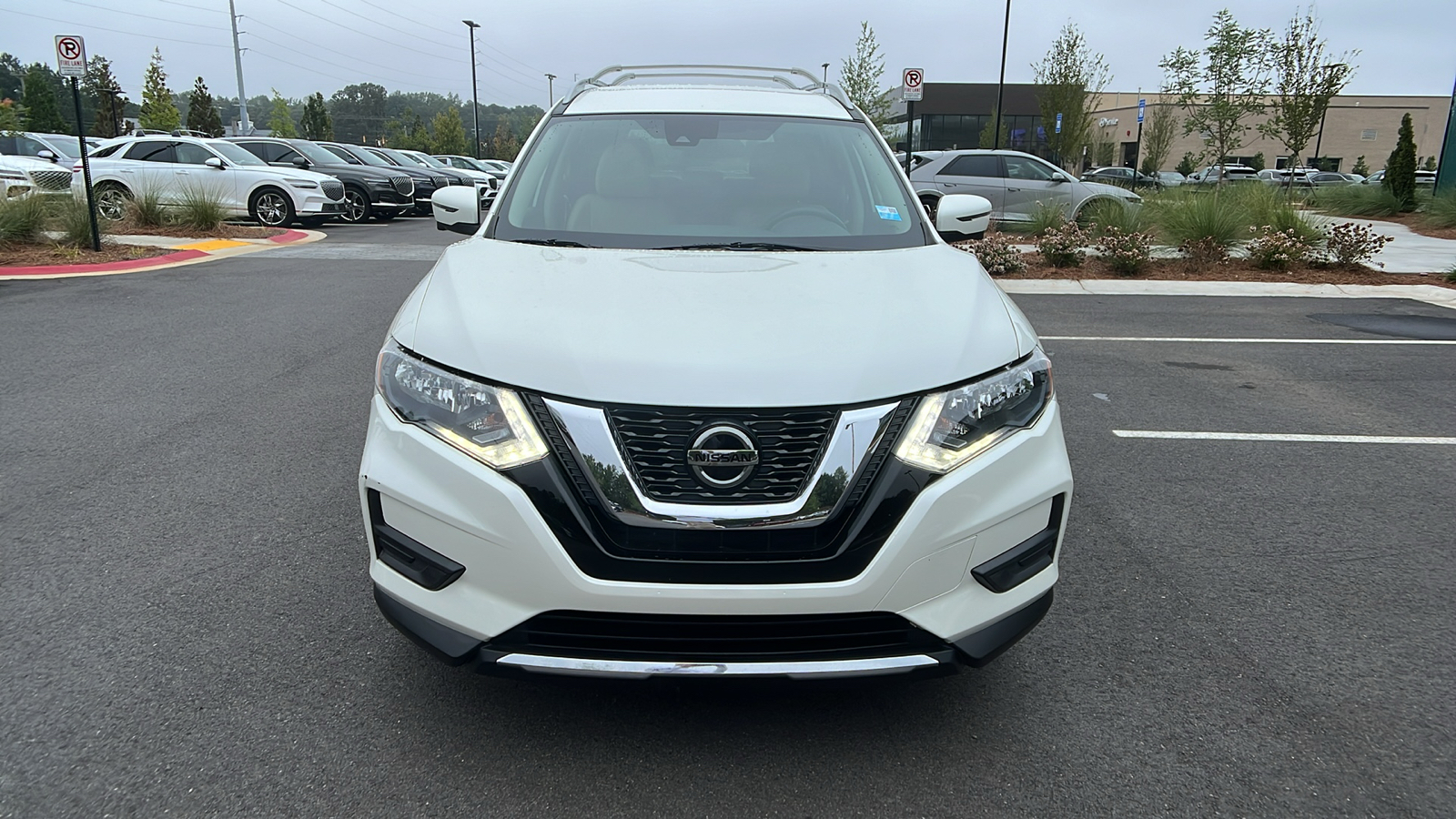 2019 Nissan Rogue SV 2