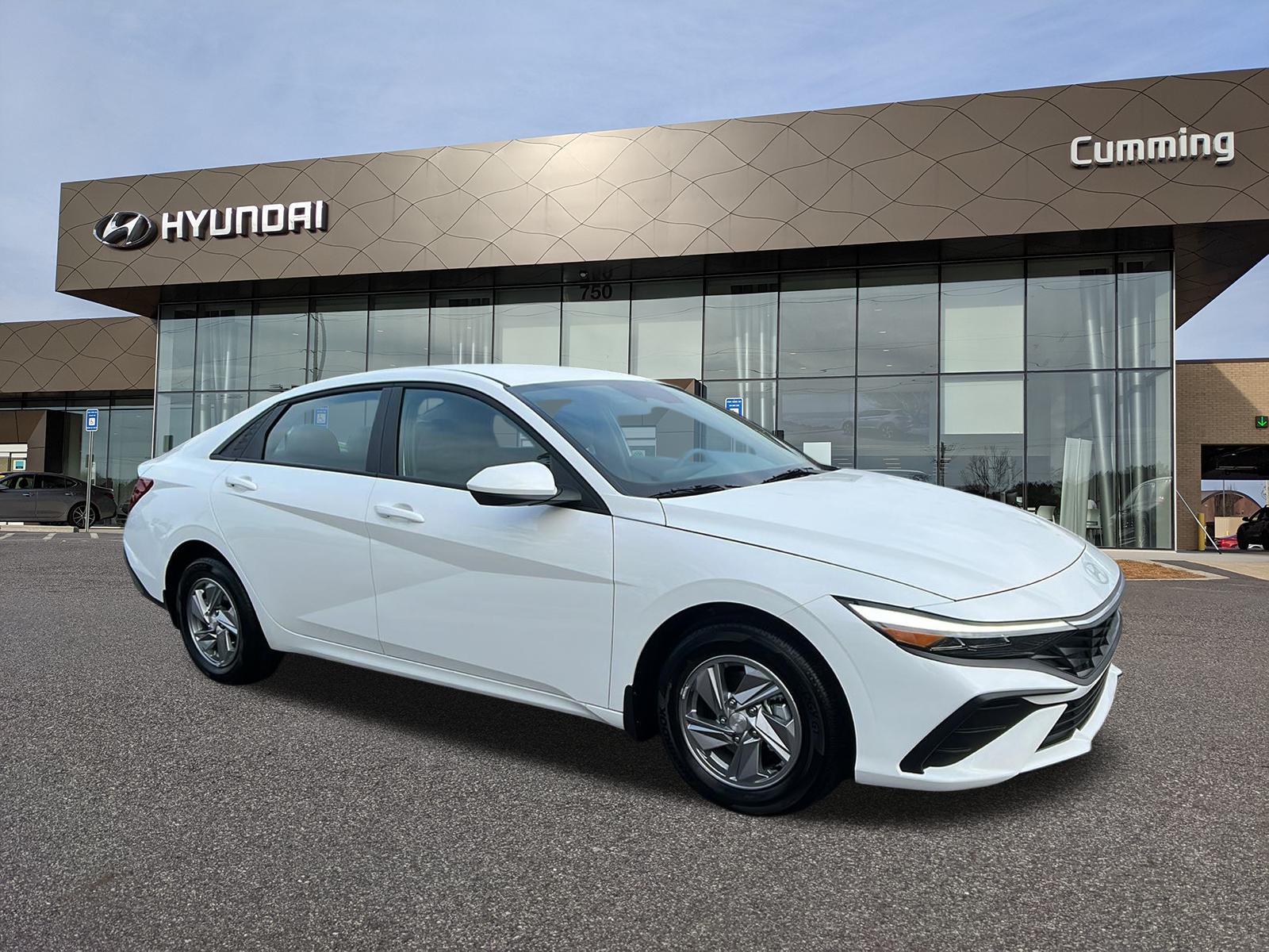 2024 Hyundai Elantra SE 1