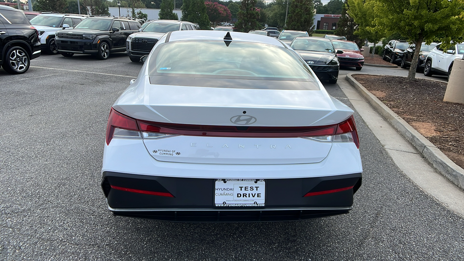 2024 Hyundai Elantra SE 6