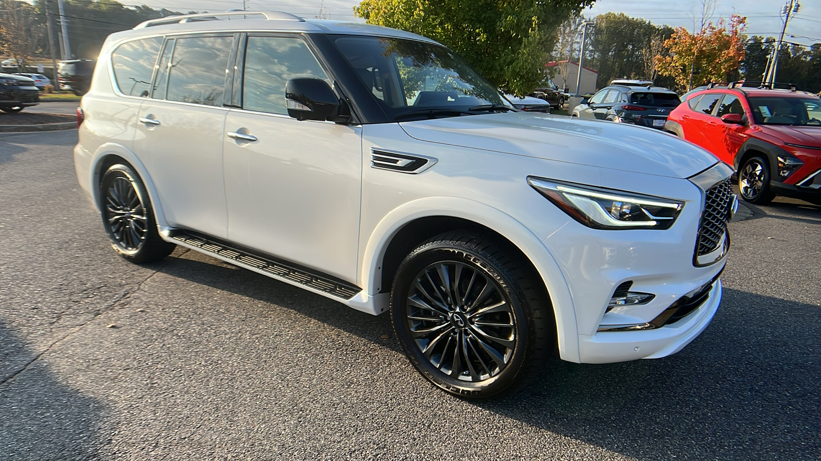 2022 INFINITI QX80 Premium Select 8