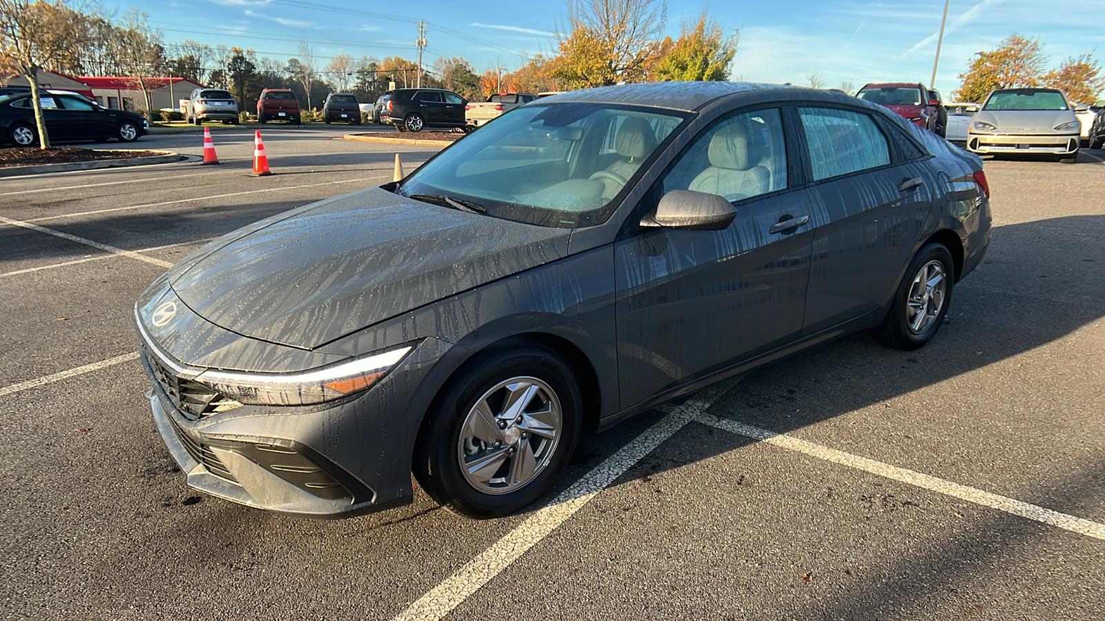 2025 Hyundai Elantra SE 3