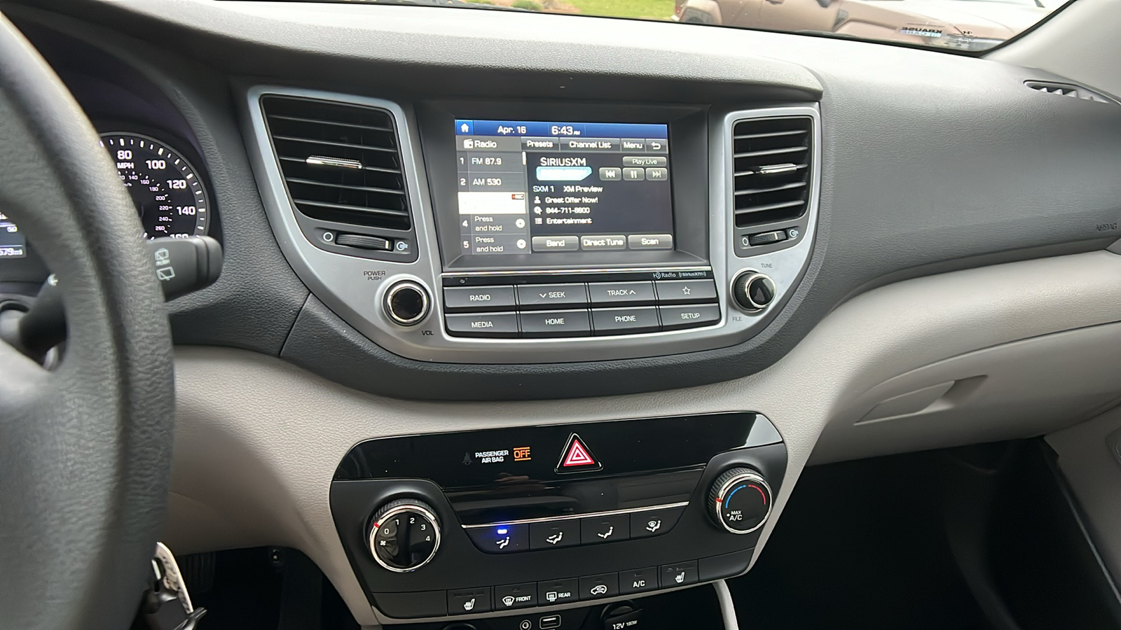 2018 Hyundai Tucson SEL 26