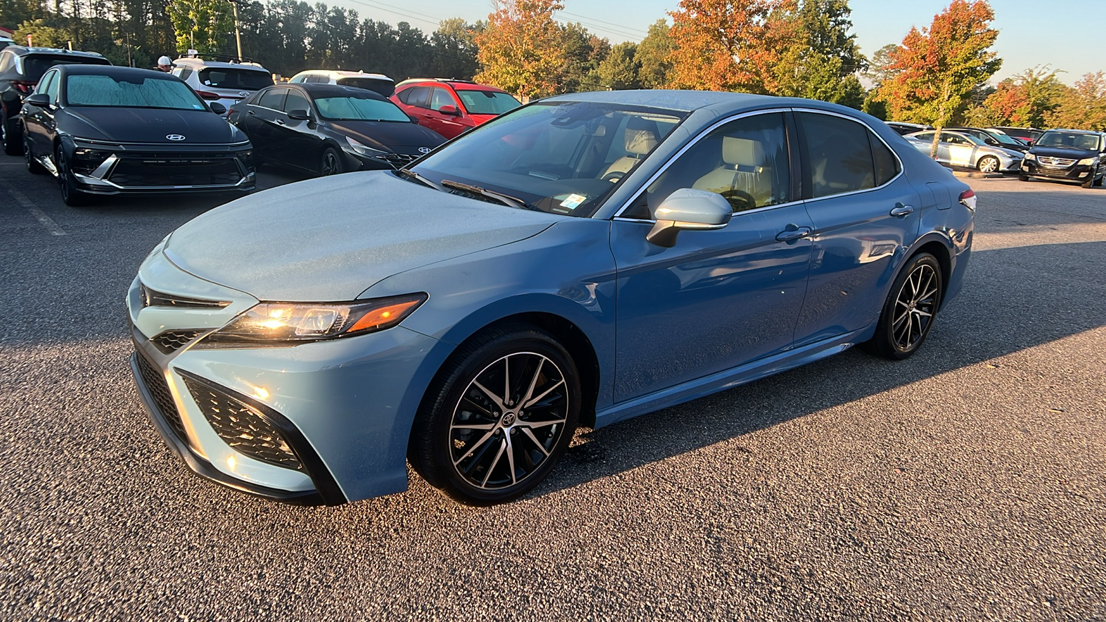 2023 Toyota Camry SE 3