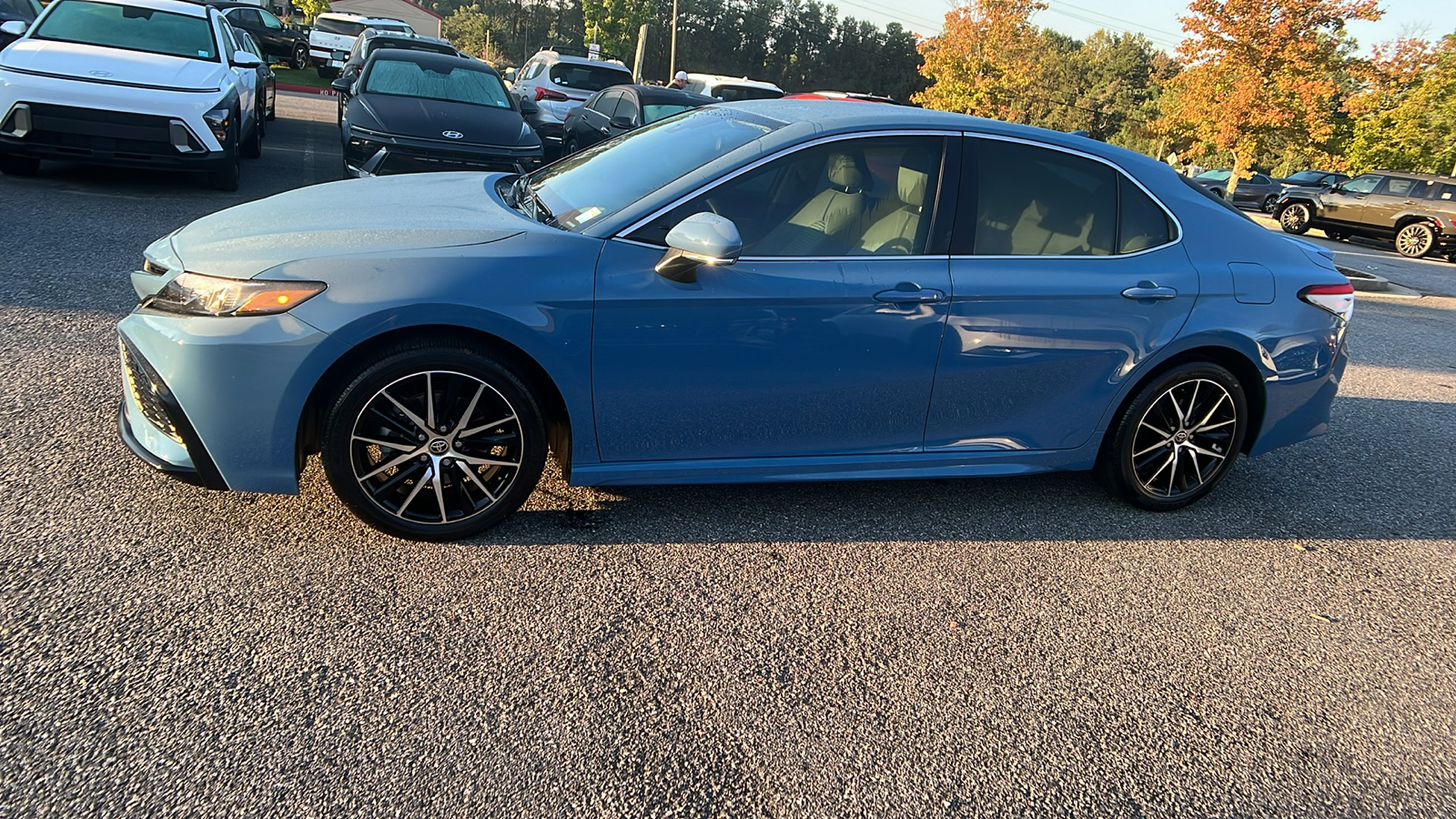 2023 Toyota Camry SE 4