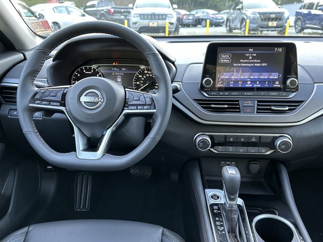 2024 Nissan Altima 2.5 SR 13