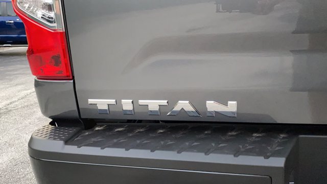 2021 Nissan Titan S 9