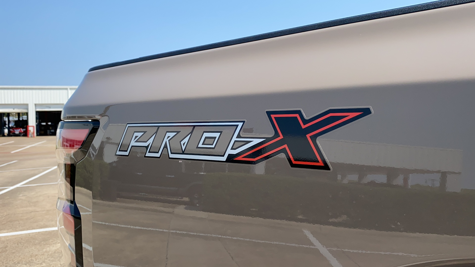 2022 Nissan Frontier PRO-X 11