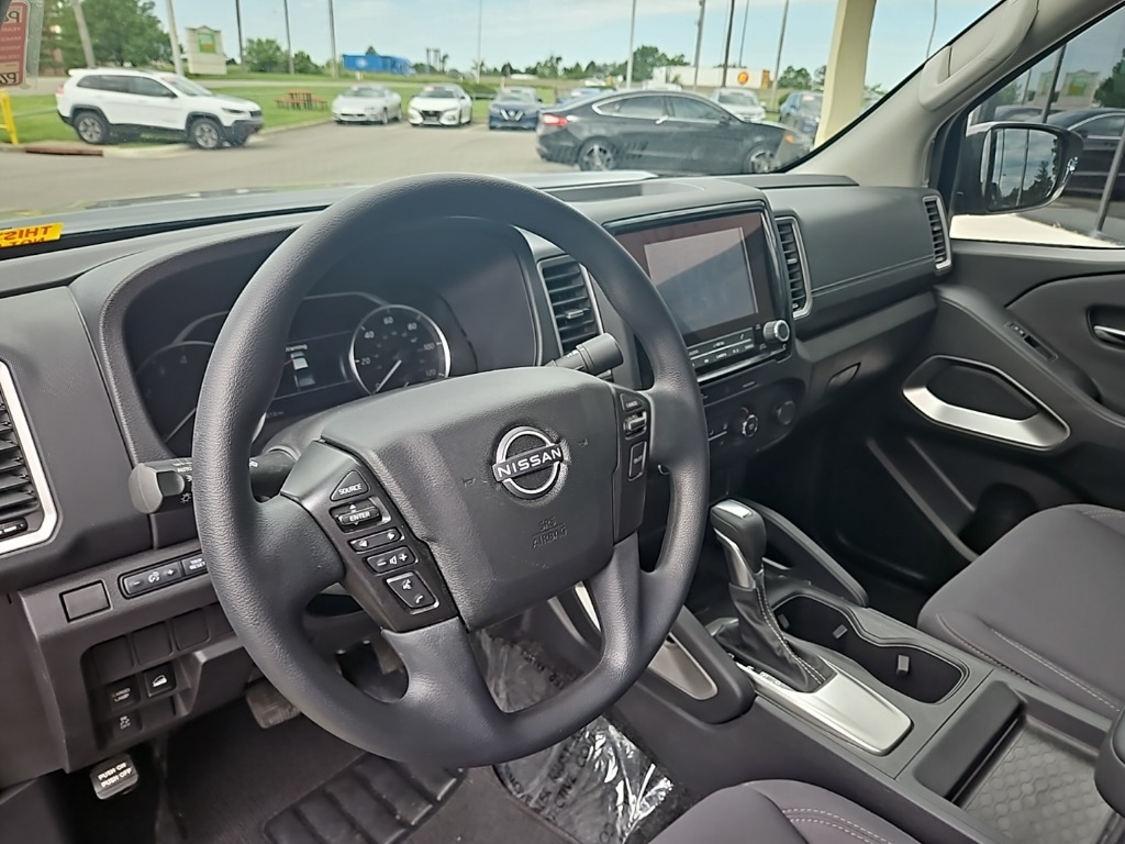 2024 Nissan Frontier SV 11