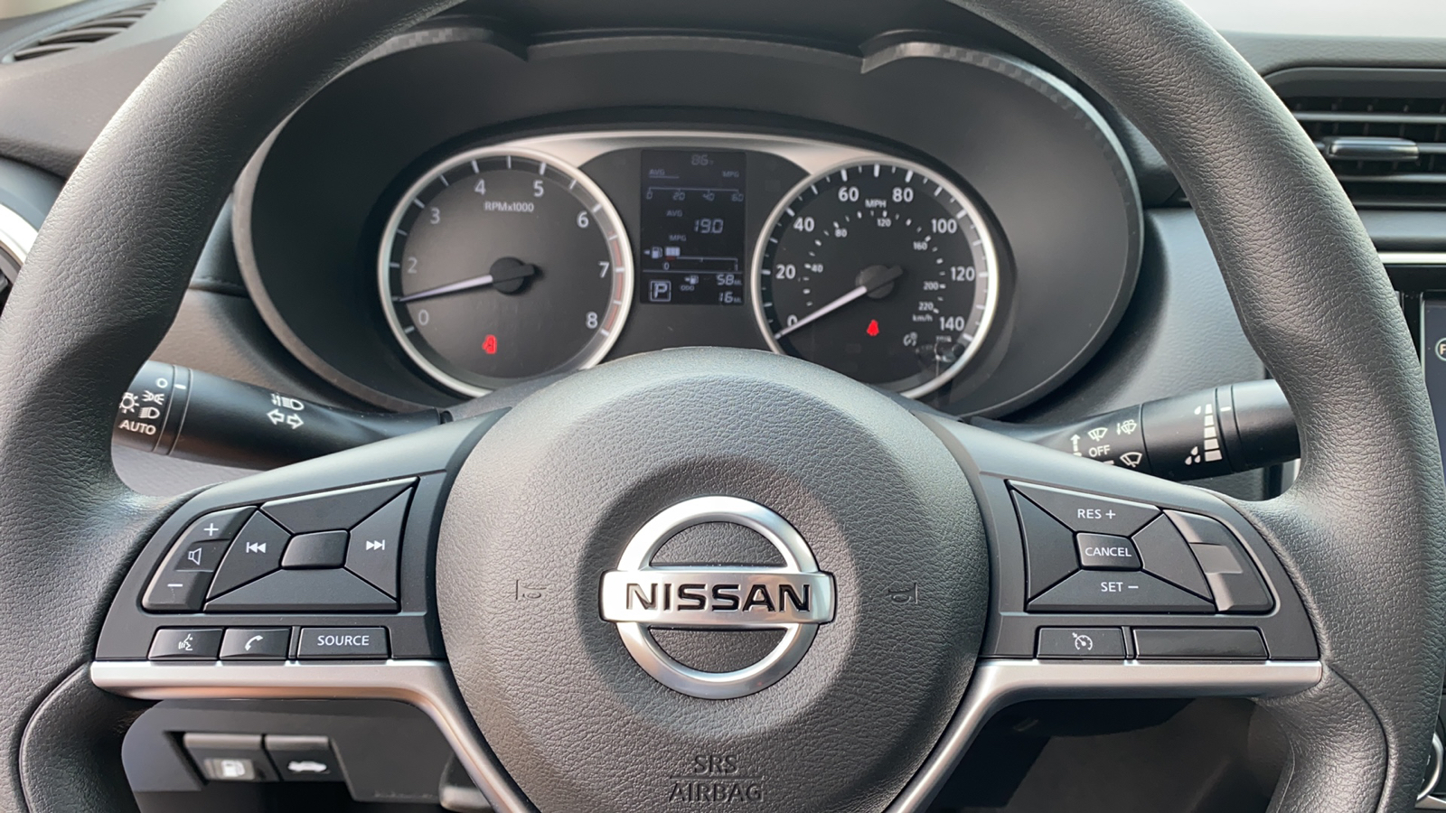 2021 Nissan Versa 1.6 S 23