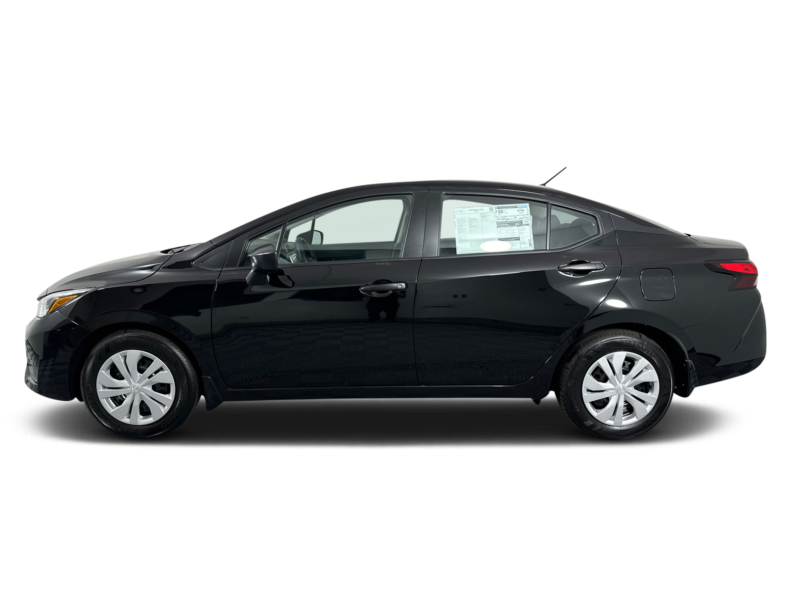 2025 Nissan Versa 1.6 S 4