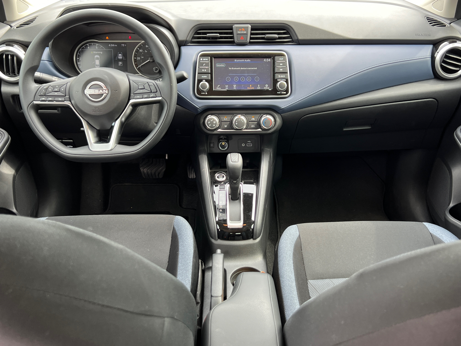 2024 Nissan Versa 1.6 SV 8