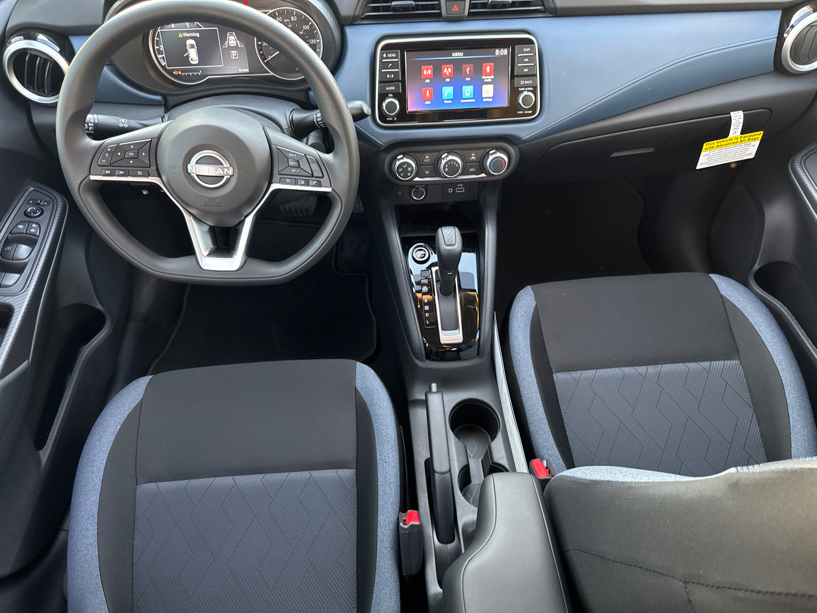 2024 Nissan Versa 1.6 SV 10