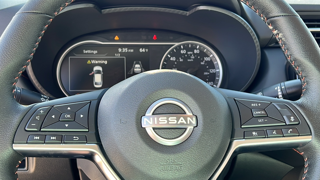 2023 Nissan Versa 1.6 SR 20