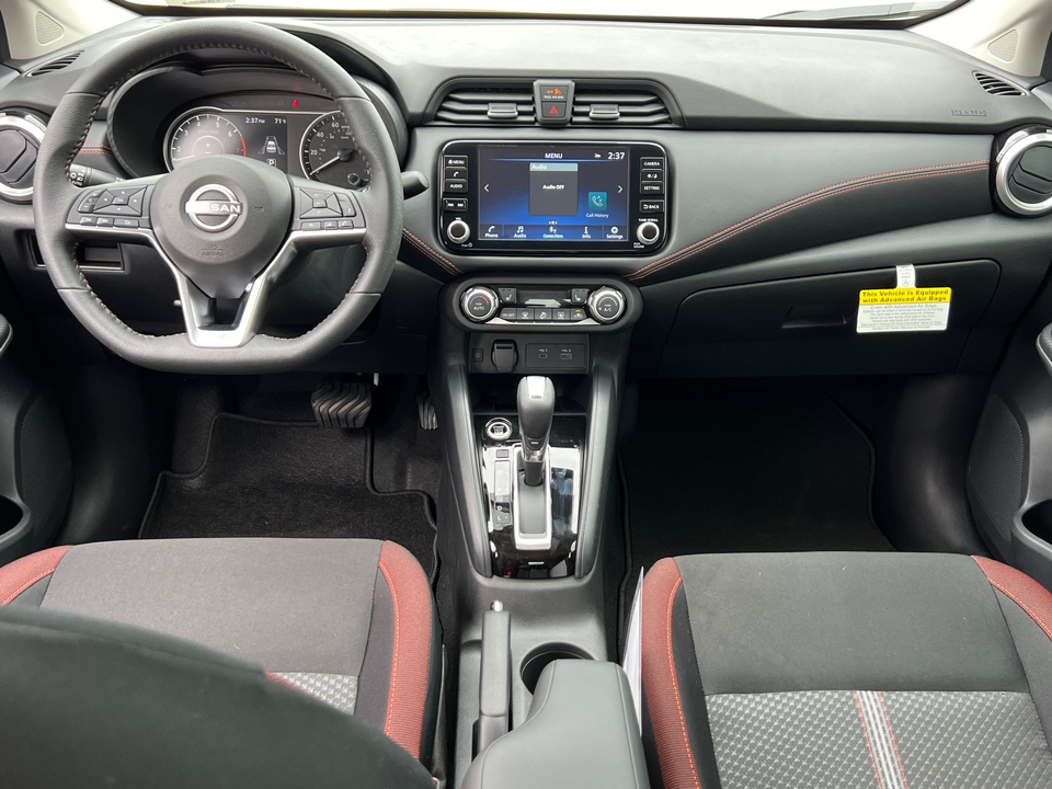 2024 Nissan Versa 1.6 SR 9