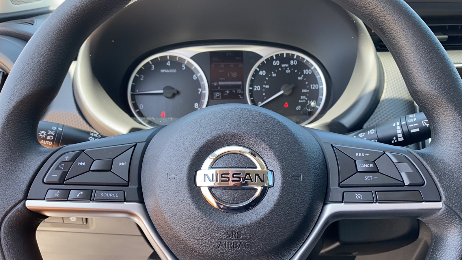 2021 Nissan Kicks S 25