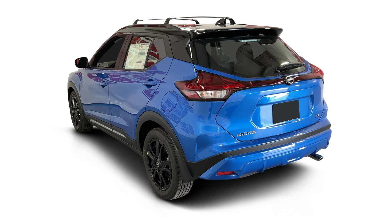 2023 Nissan Kicks SR 5