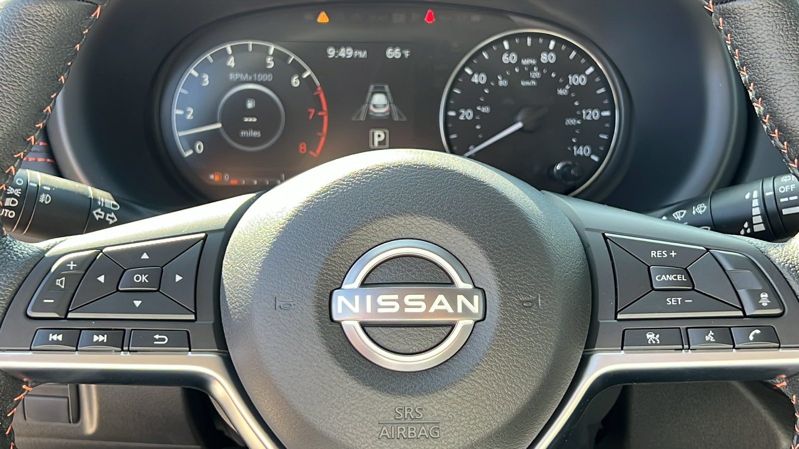 2024 Nissan Kicks SR 21