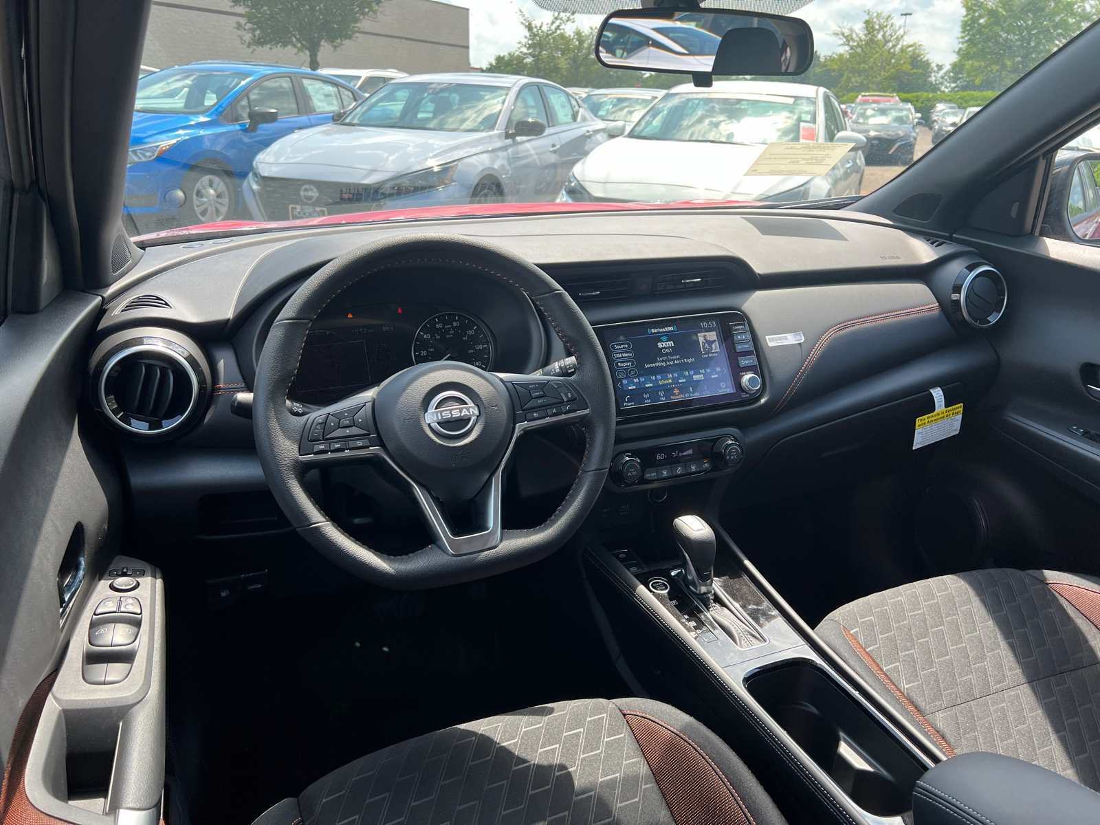 2024 Nissan Kicks SR 25