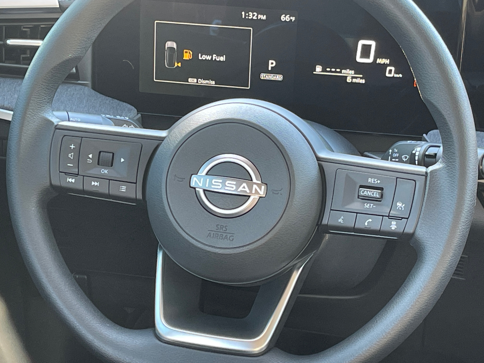 2025 Nissan Kicks SV 13