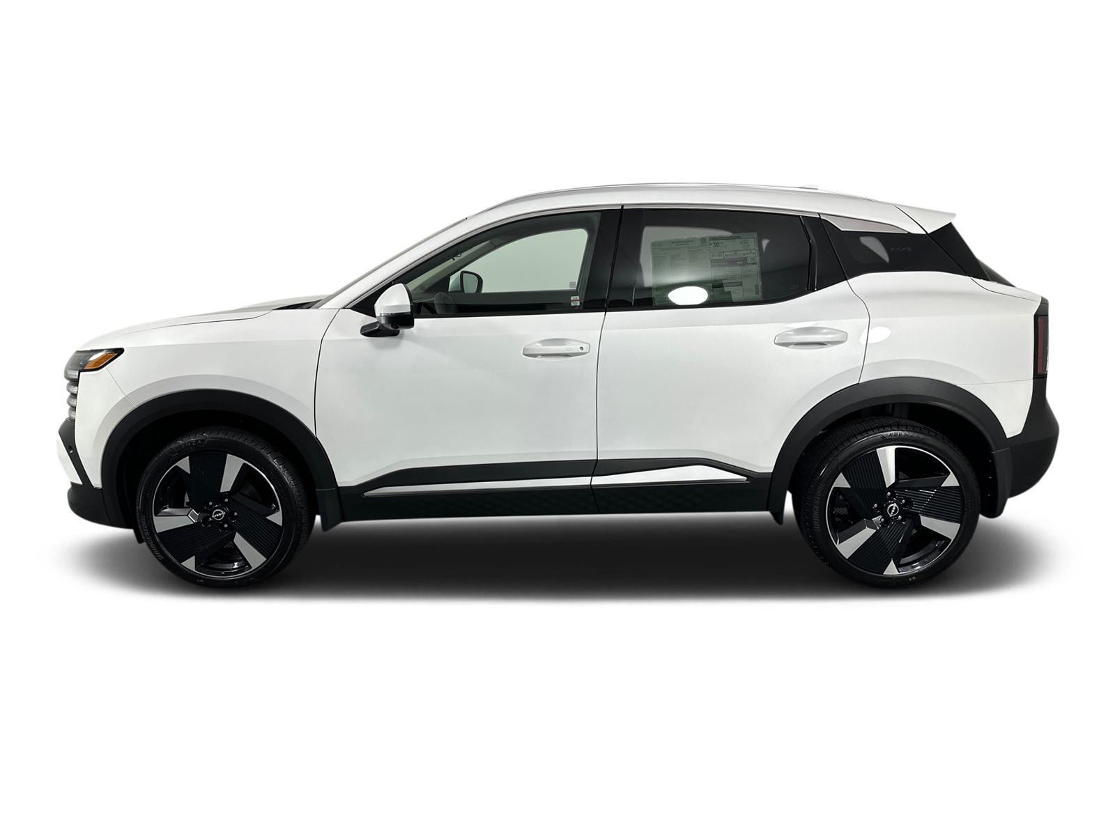 2025 Nissan Kicks SR 4