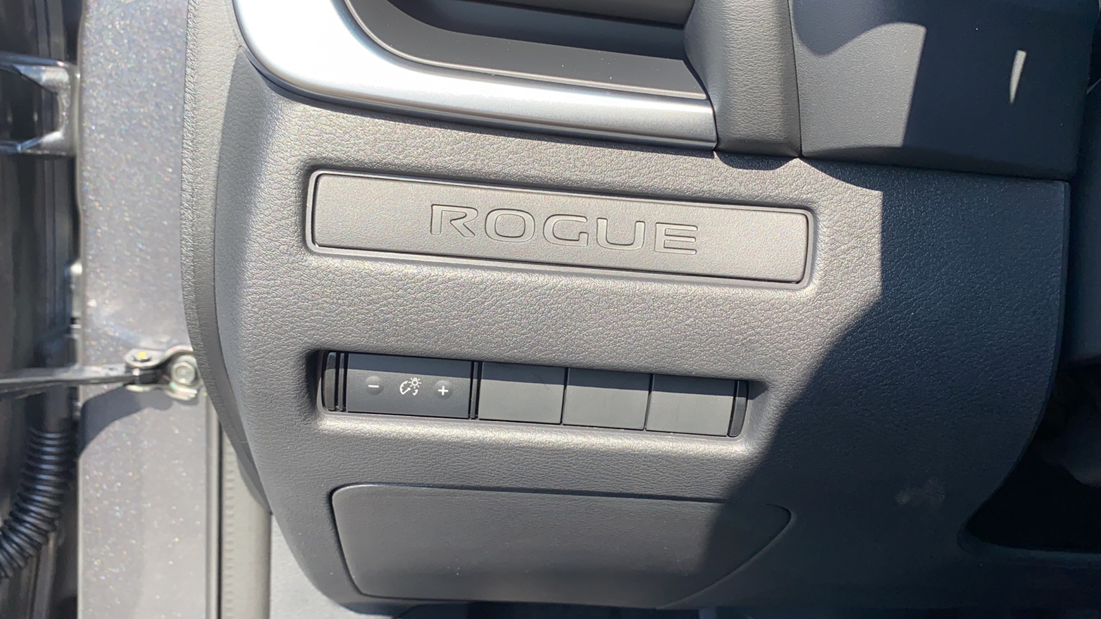 2023 Nissan Rogue S 16