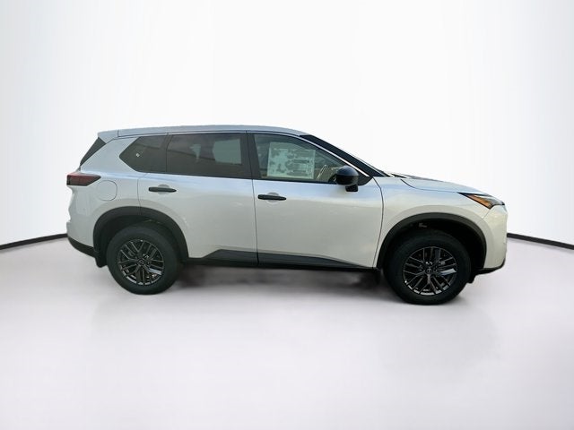 2024 Nissan Rogue S 4