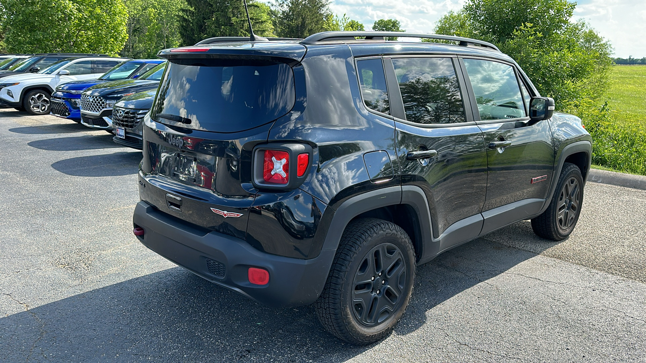 2018 Jeep Renegade Trailhawk 33