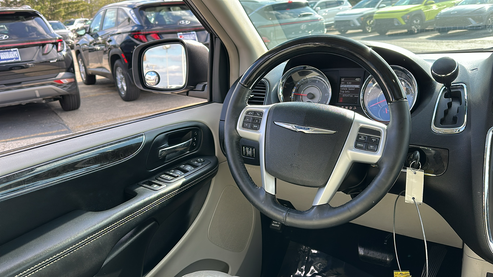 2014 Chrysler Town & Country Limited 6