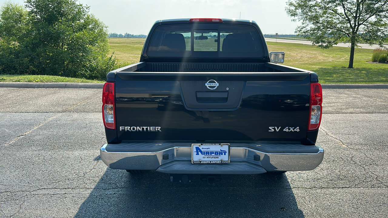 2016 Nissan Frontier SV 28