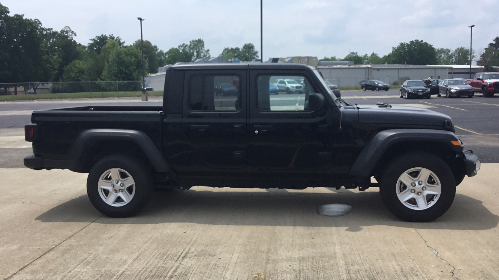 2023 Jeep Gladiator Sport 2