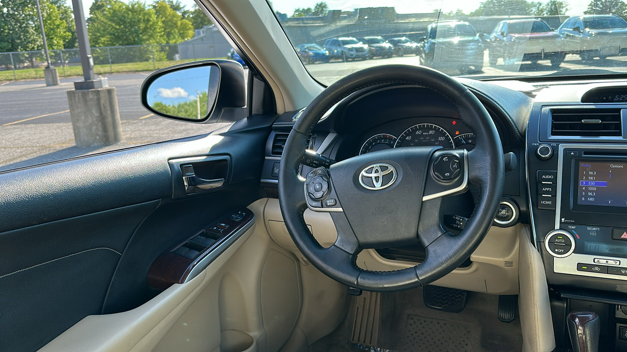 2014 Toyota Camry XLE 6