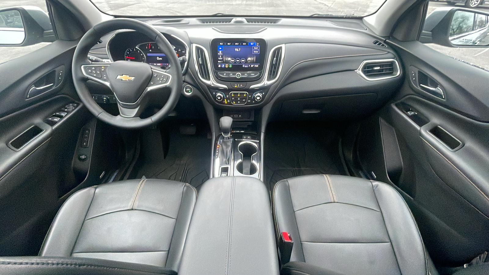 2023 Chevrolet Equinox Premier 24