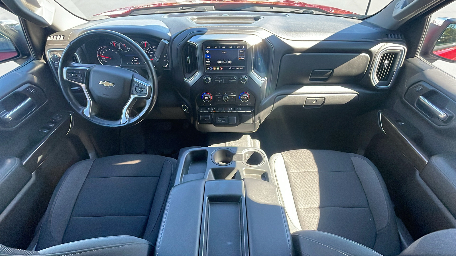 2020 Chevrolet Silverado 1500 LT 4WD Crew Cab 147 21