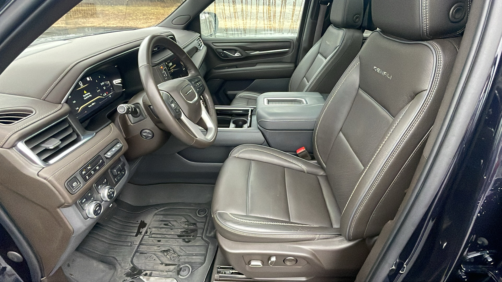 2022 GMC Yukon XL Denali 7