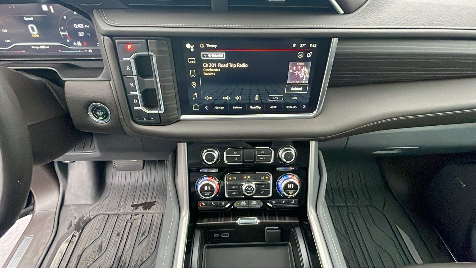 2022 GMC Yukon XL Denali 16