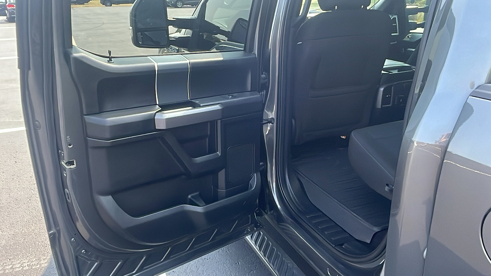 2019 Ford F-150 XLT 4WD SuperCrew 5.5 Box 14