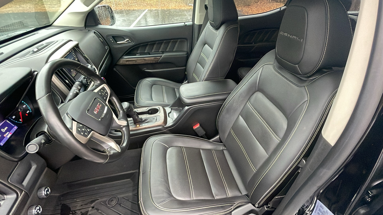 2021 GMC Canyon 4WD Denali Crew Cab 128 6