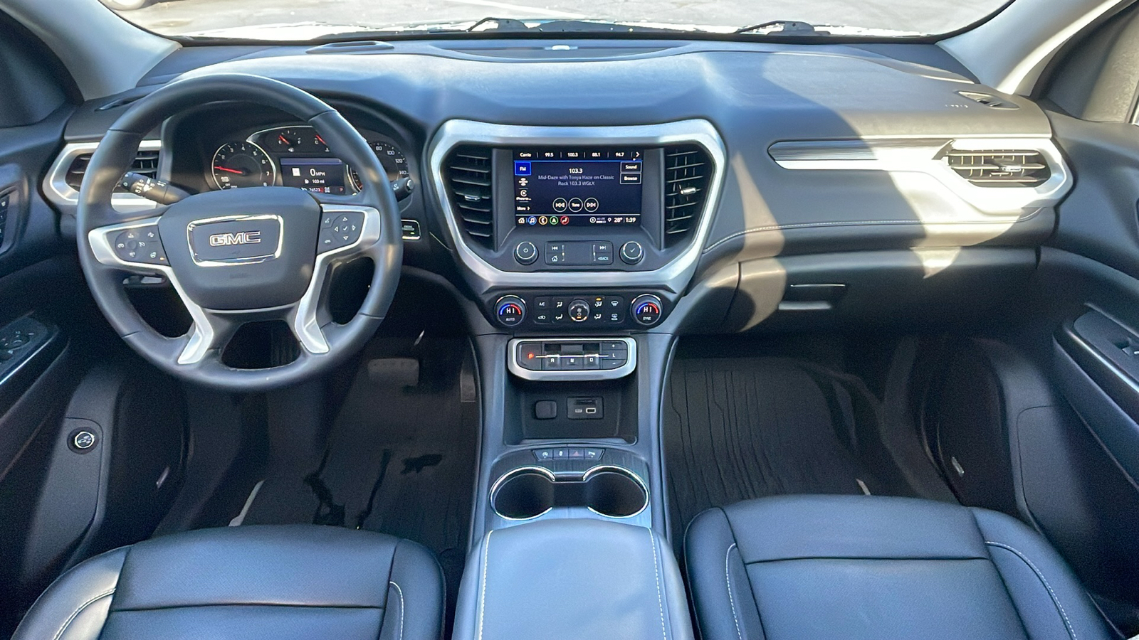 2023 GMC Acadia SLT 26