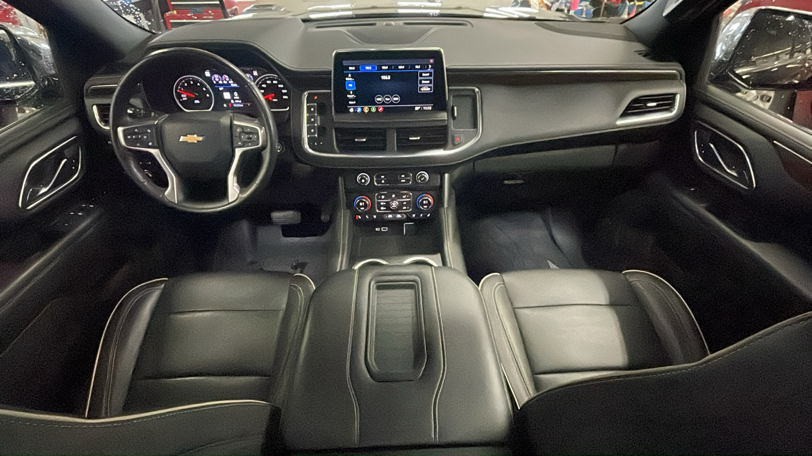 2021 Chevrolet Suburban Premier 23