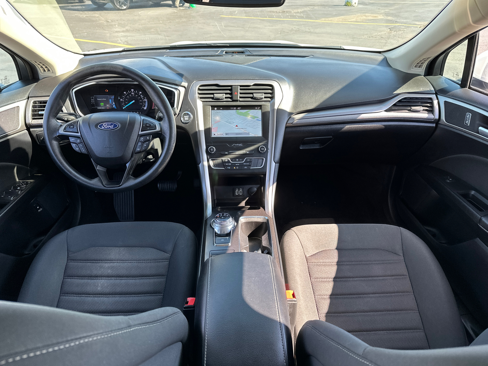 2019 Ford Fusion Hybrid SE 15