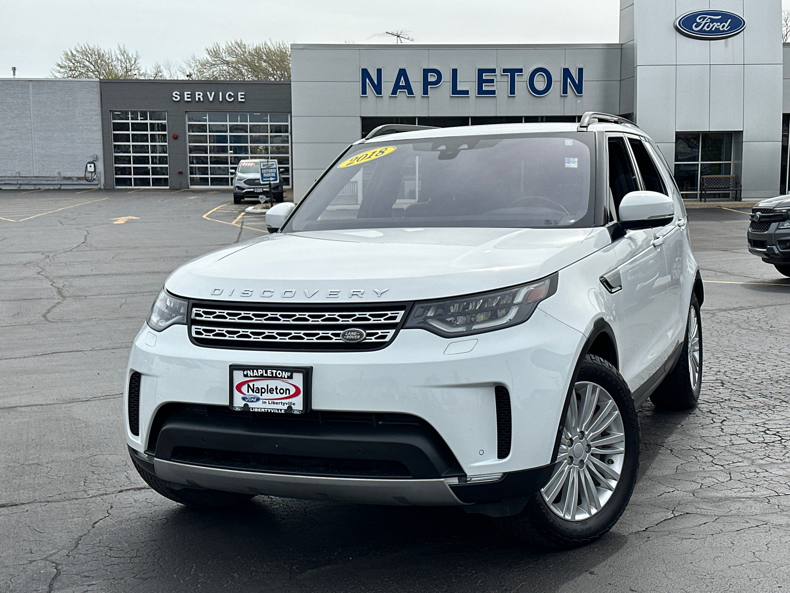 2018 Land Rover Discovery HSE Luxury 1